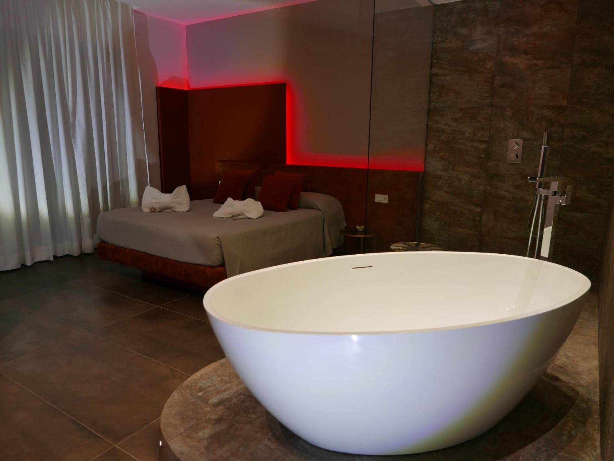 Re Lazzarone Suite Napoli Bagian luar foto