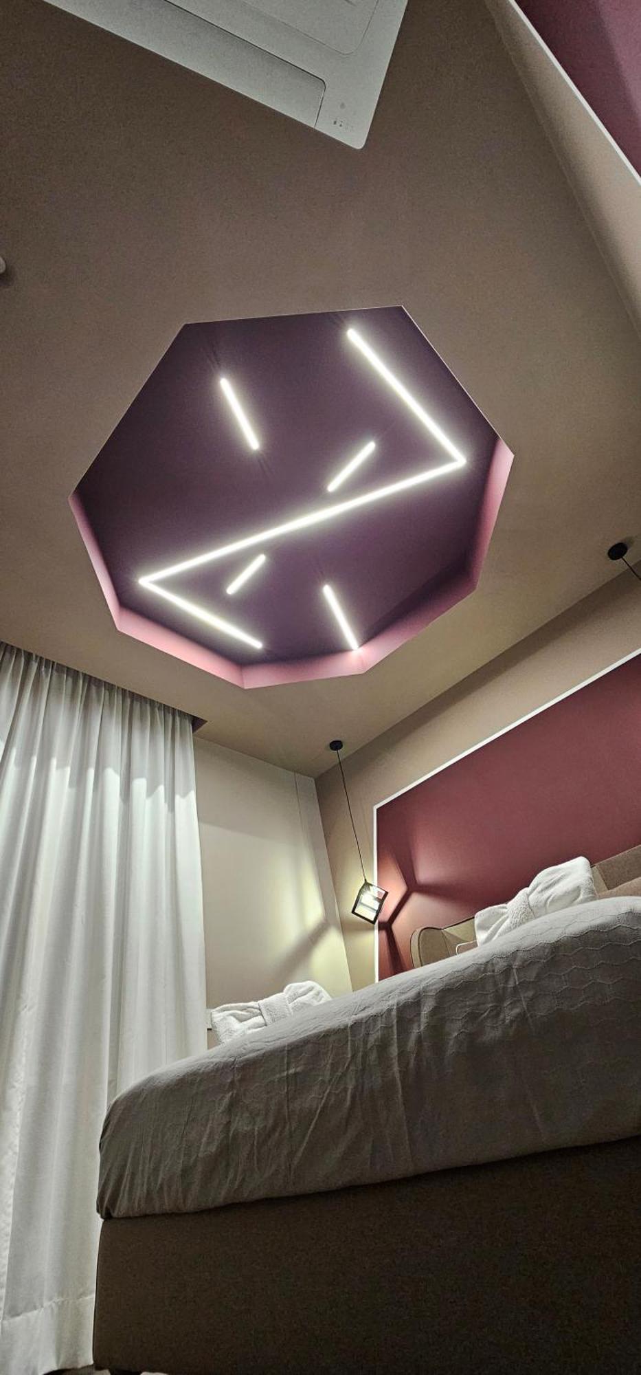 Re Lazzarone Suite Napoli Bagian luar foto