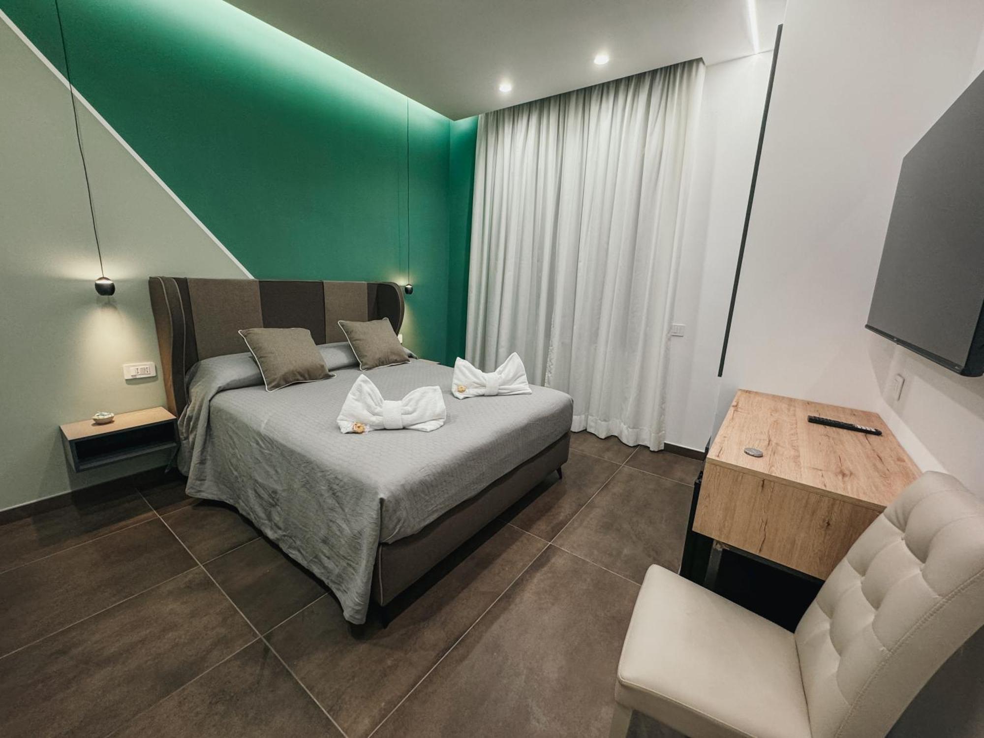 Re Lazzarone Suite Napoli Bagian luar foto